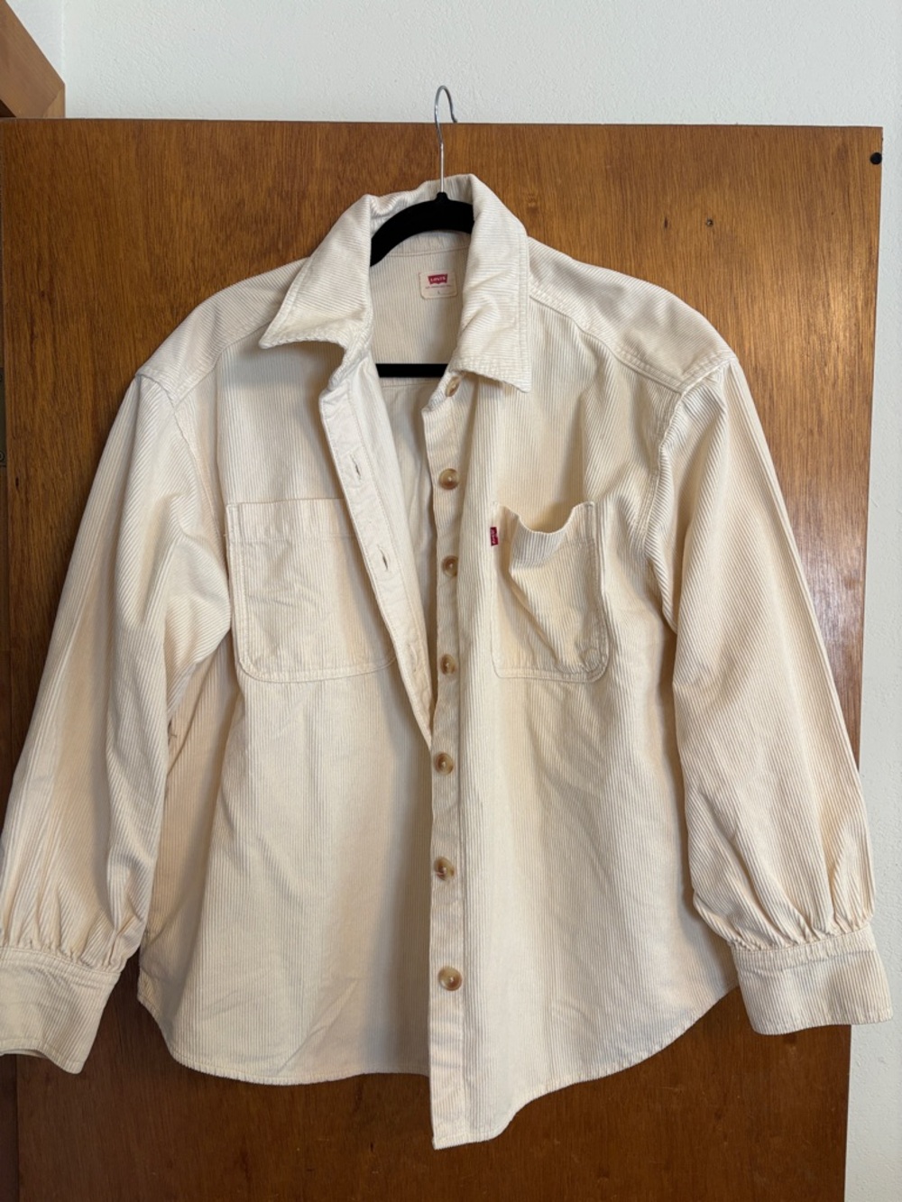 NWOT! Levi's Cream Corduroy Shirt Jacket